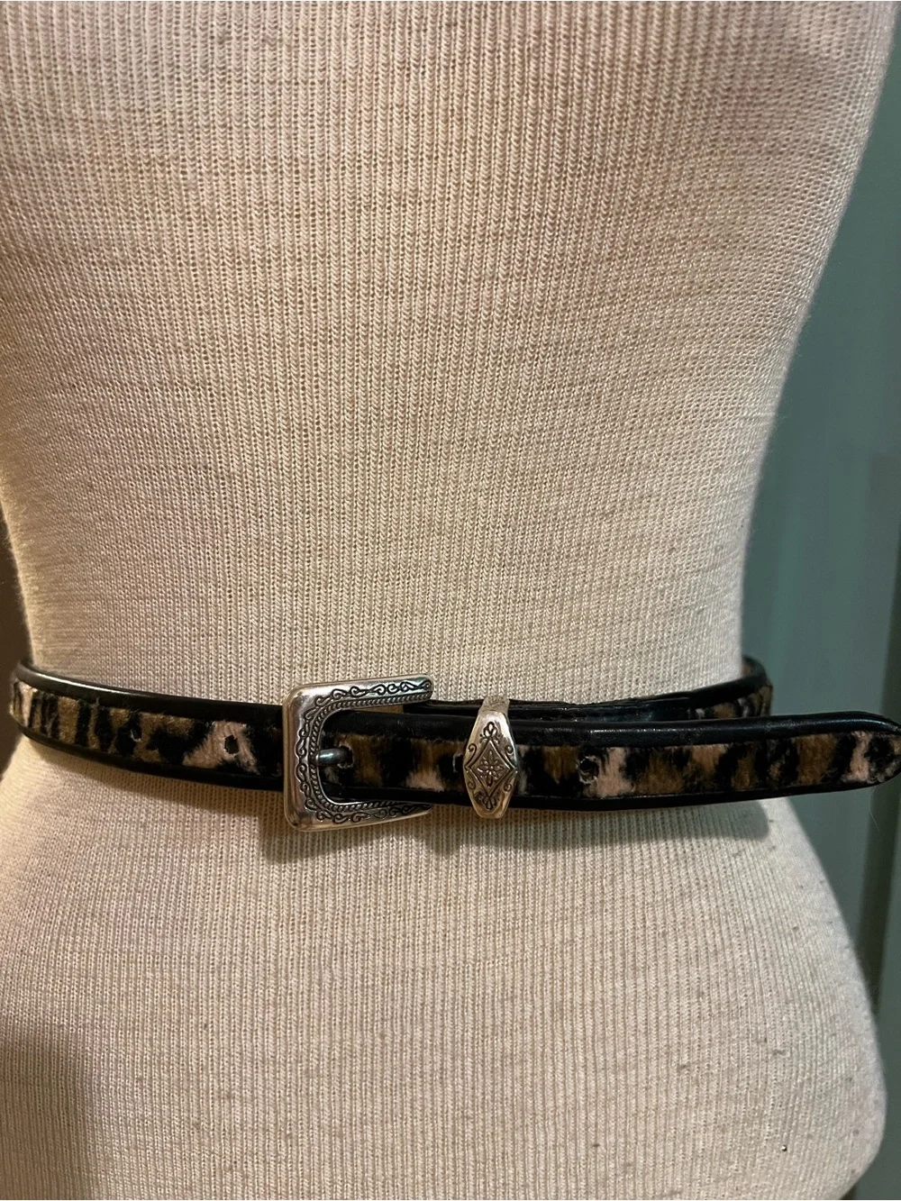Vintage Brighton Leopard Print Faux Fur Belt w/ Silver Buckle Size 28 B7903 USA